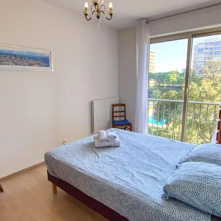 2p Dernier Etage Vue Mer,piscine,tennis,wifi,plage Antibes