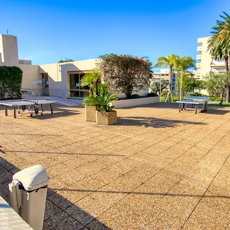 2p Dernier Etage Vue Mer,piscine,tennis,wifi,plage Apartment Antibes