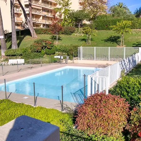 2p Dernier Etage Vue Mer,piscine,tennis,wifi,plage Antibes
